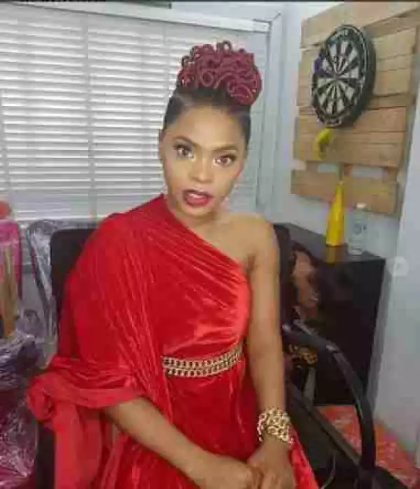 Singer Chidinma Beautiful In Colourful Dress & Hairstyle (Photos)